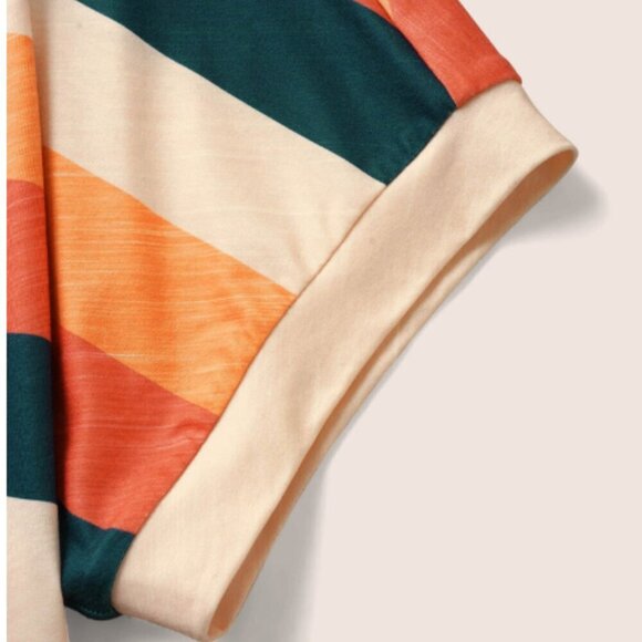 BloomChic Size M Colored Striped Crew Neck Batwing Sleeve T-shirt us size 10 - Picture 5 of 5